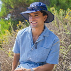 Safari Hat with Sunglass Holder - Safari Hat with Sunglass Holderinuse